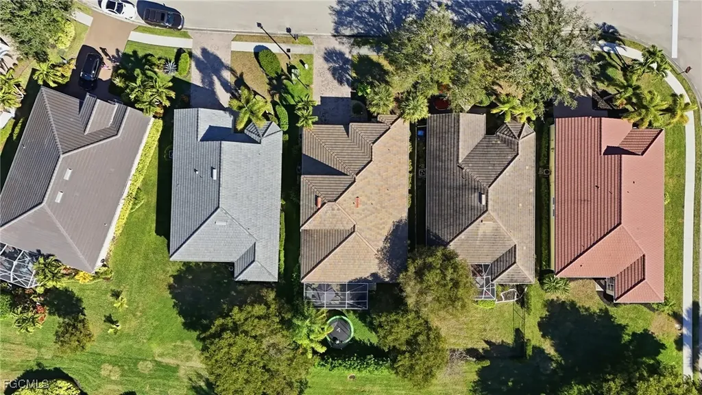 2452 Blackburn Circle Cape Coral FL 33991