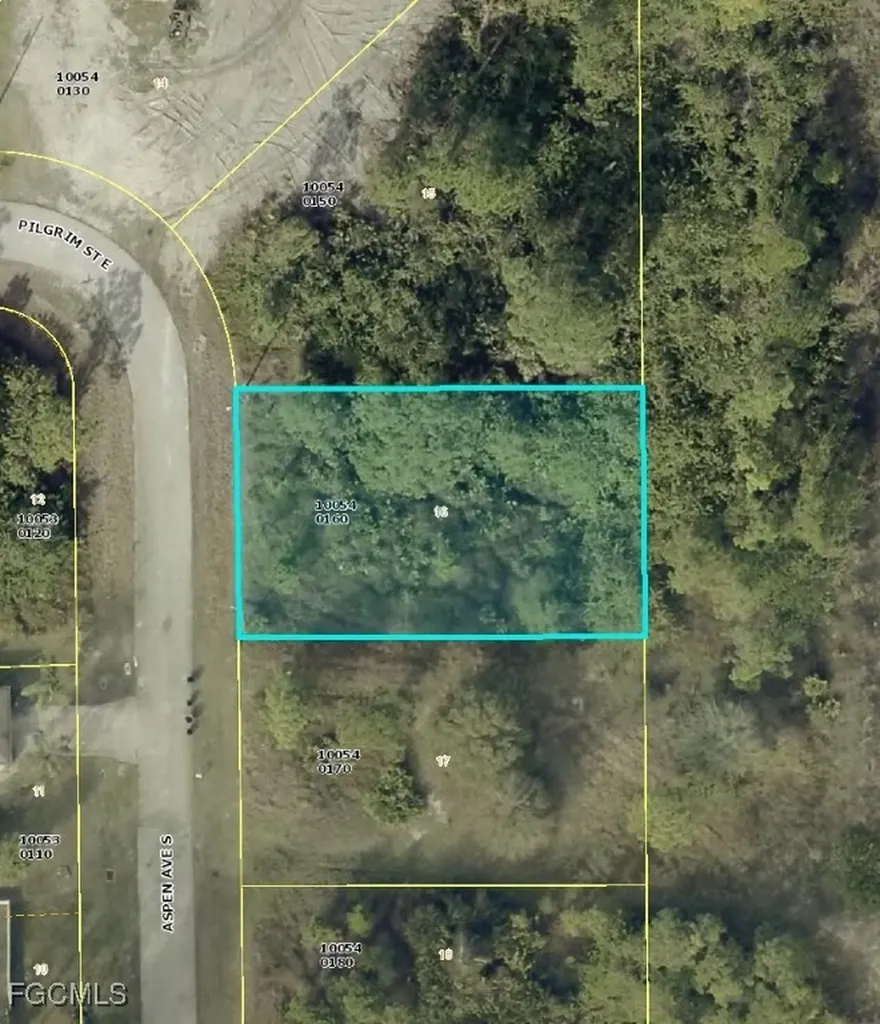 567 Aspen Avenue S Lehigh Acres FL 33974
