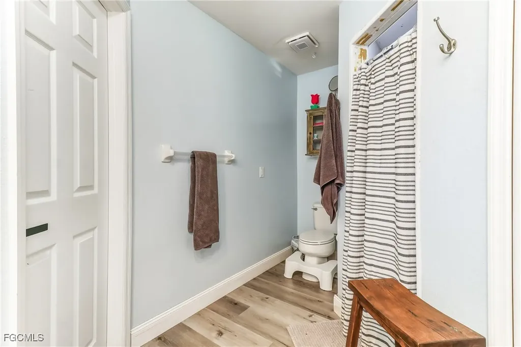 1023 SE 4th Street Cape Coral FL 33990