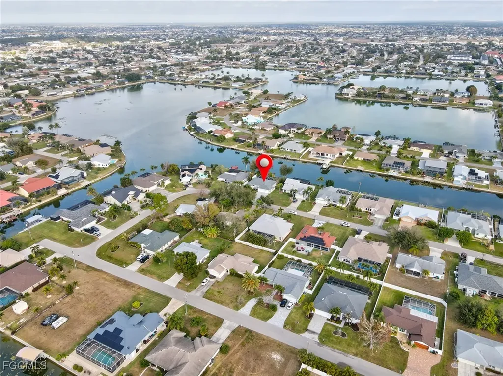 1023 SE 4th Street Cape Coral FL 33990