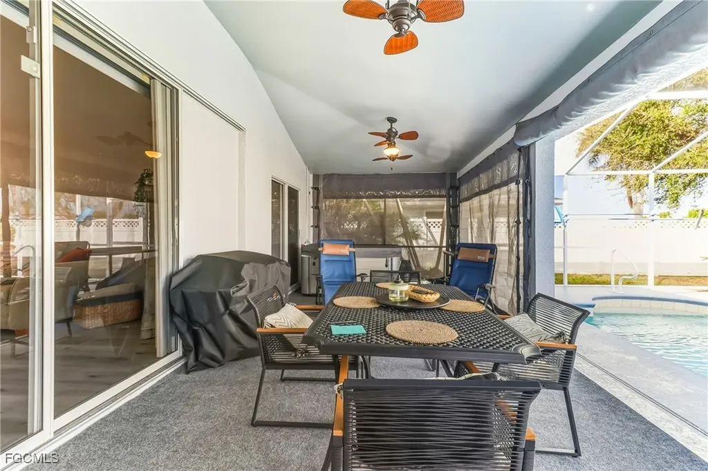 1023 SE 4th Street Cape Coral FL 33990