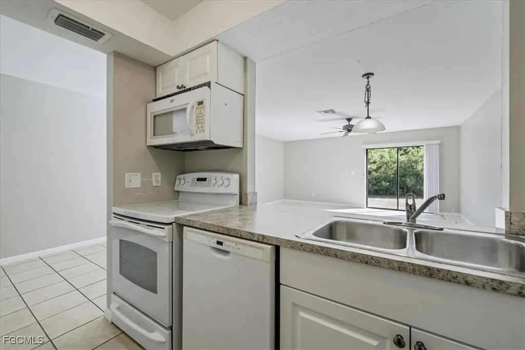 3311/3313 Skyline Boulevard Cape Coral FL 33914