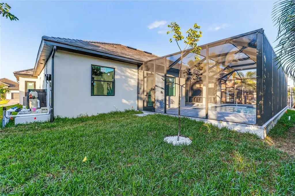 1824 SW 49th Terrace Cape Coral FL 33914