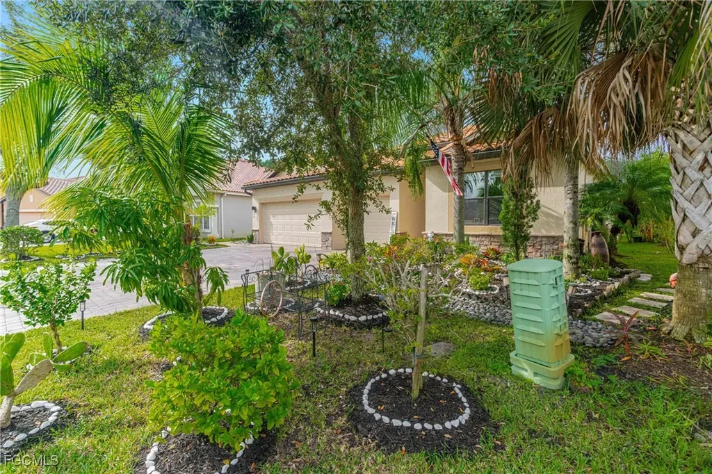 2792 Via Piazza Loop Fort Myers FL 33905