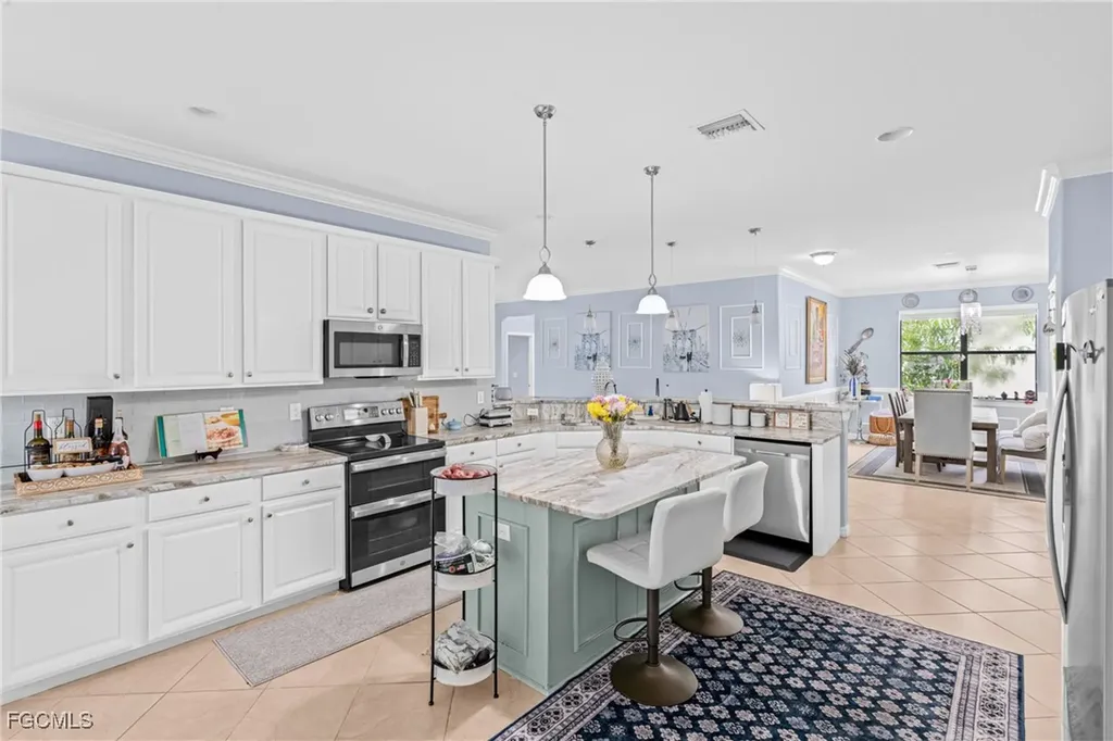 2792 Via Piazza Loop Fort Myers FL 33905