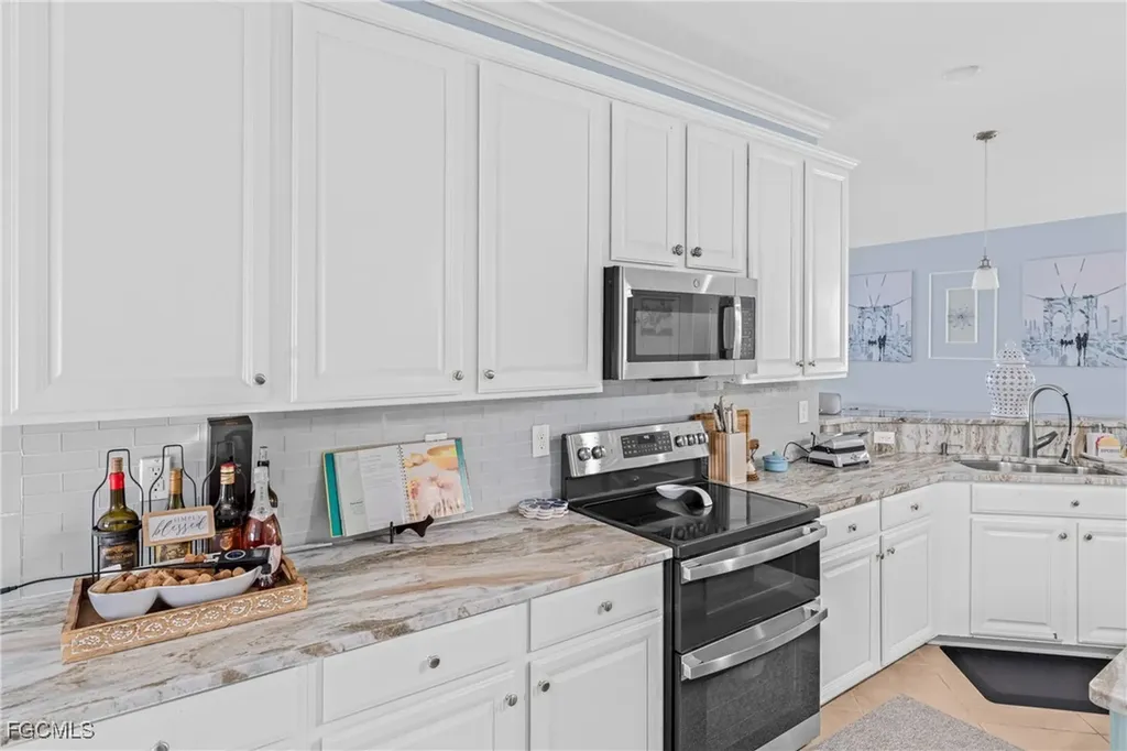 2792 Via Piazza Loop Fort Myers FL 33905