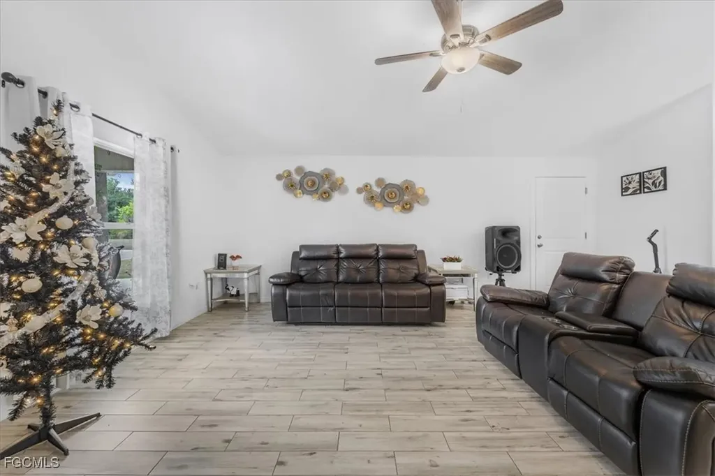 2001 E 14th Street Lehigh Acres FL 33972