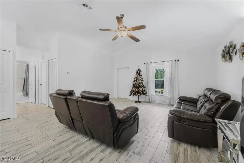 2001 E 14th Street Lehigh Acres FL 33972