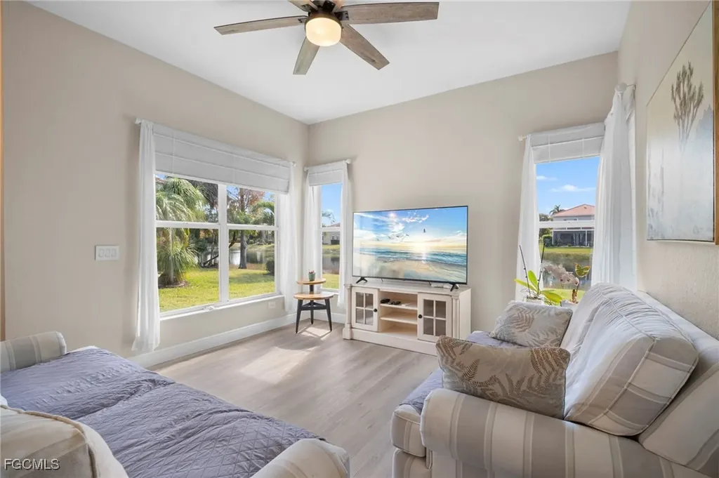 9049 Spring Mountain Way Fort Myers FL 33908