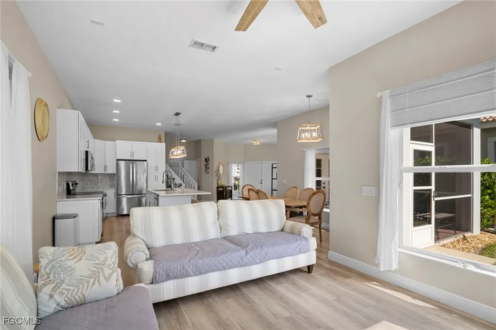 9049 Spring Mountain Way Fort Myers FL 33908