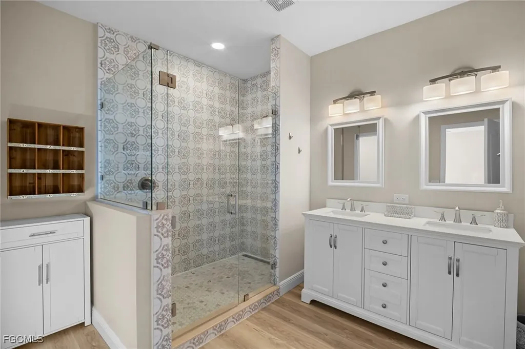 9049 Spring Mountain Way Fort Myers FL 33908