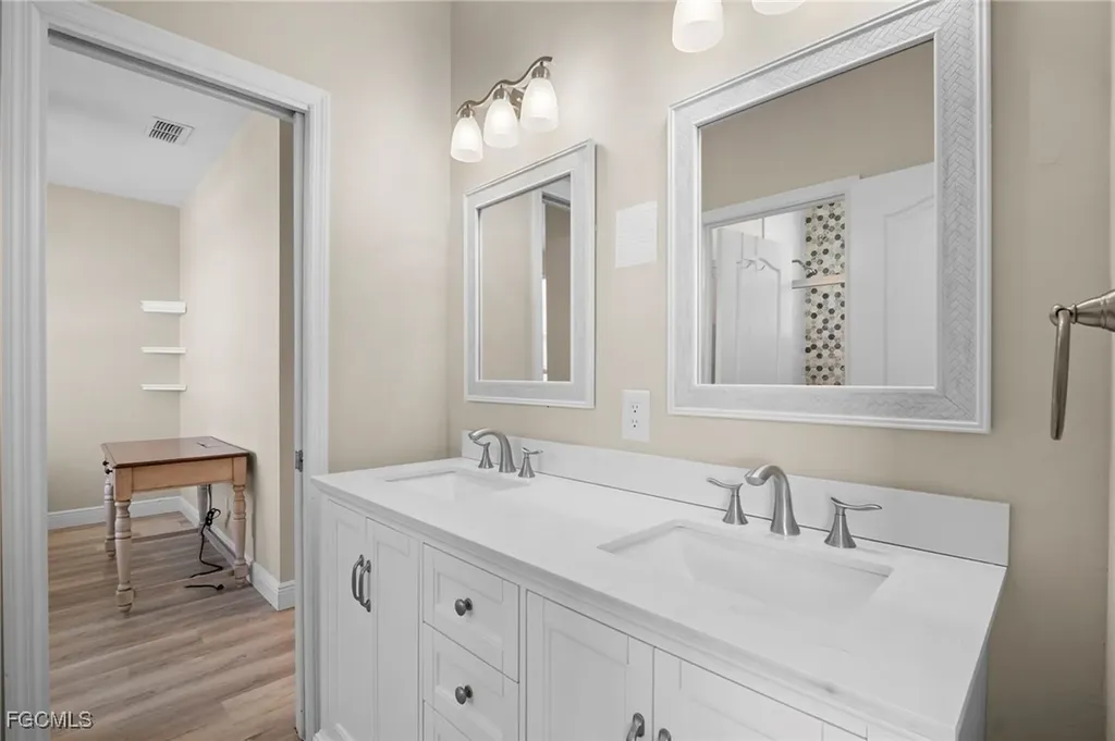 9049 Spring Mountain Way Fort Myers FL 33908