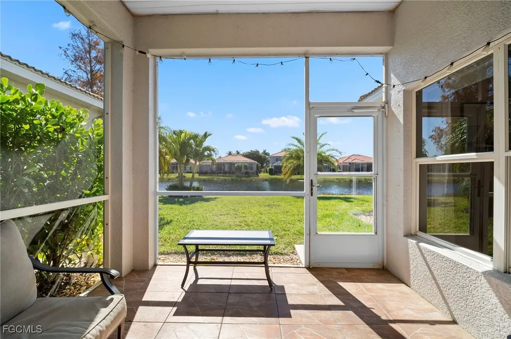 9049 Spring Mountain Way Fort Myers FL 33908