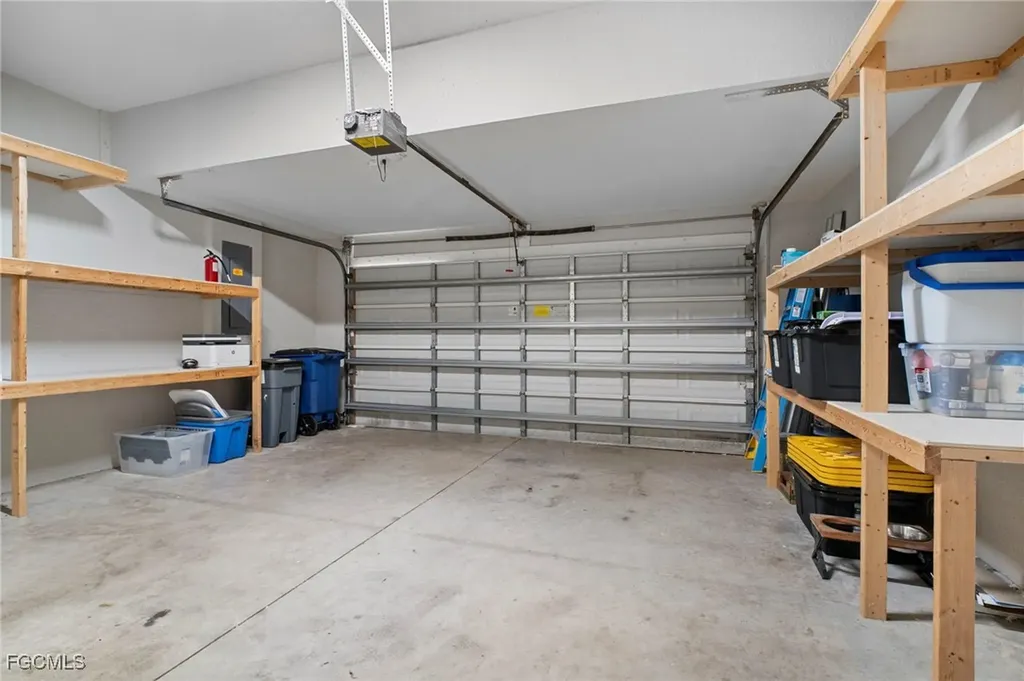 9049 Spring Mountain Way Fort Myers FL 33908