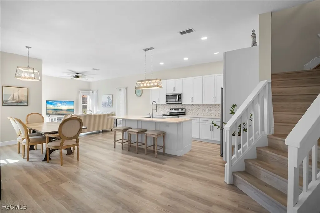 9049 Spring Mountain Way Fort Myers FL 33908