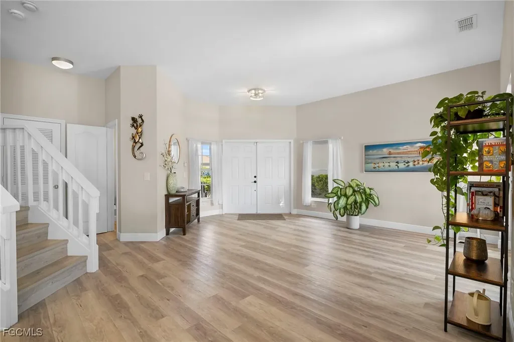 9049 Spring Mountain Way Fort Myers FL 33908