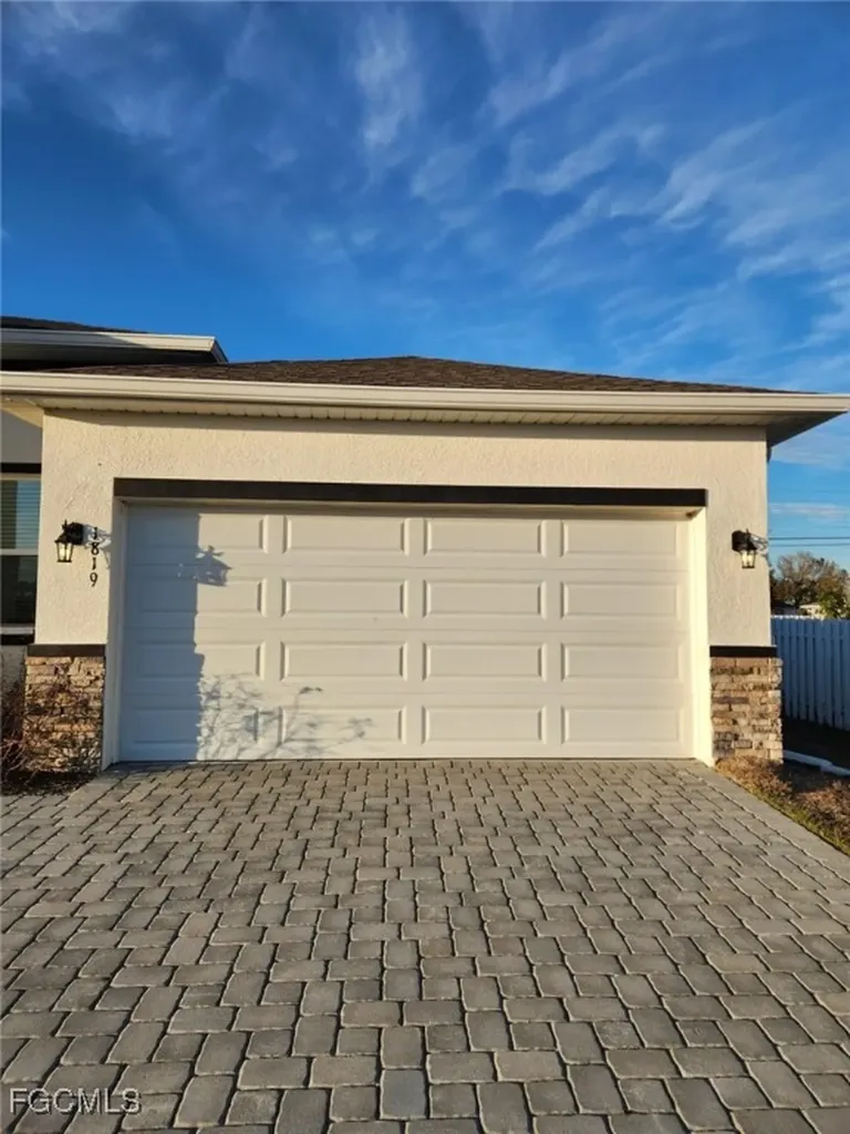 1819 NE 23rd Terrace Cape Coral FL 33909