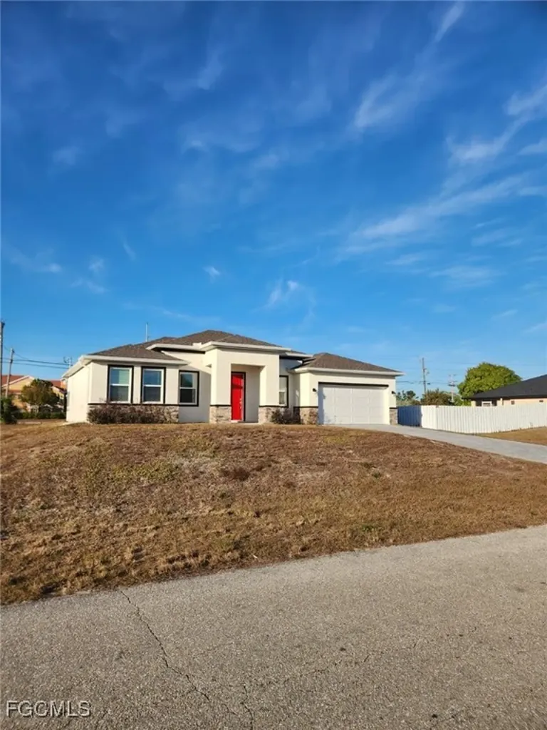 1819 NE 23rd Terrace Cape Coral FL 33909