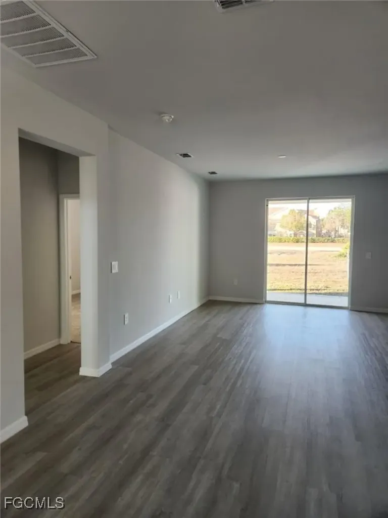 1819 NE 23rd Terrace Cape Coral FL 33909
