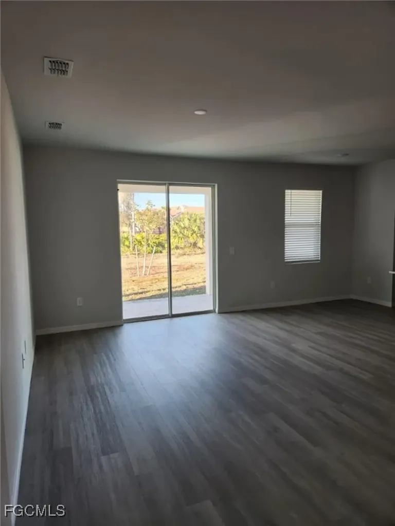 1819 NE 23rd Terrace Cape Coral FL 33909
