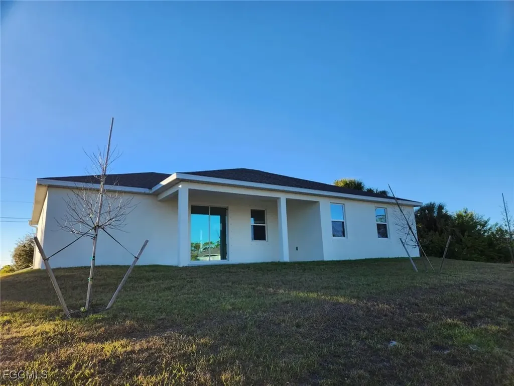 4101 NE 23rd Avenue Cape Coral FL 33909