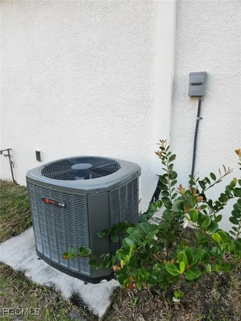 4101 NE 23rd Avenue Cape Coral FL 33909