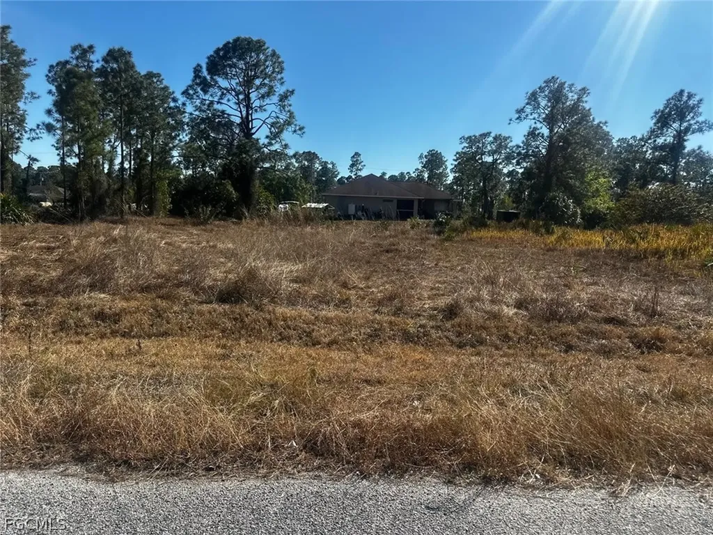 1044 Bells Street E Lehigh Acres FL 33974