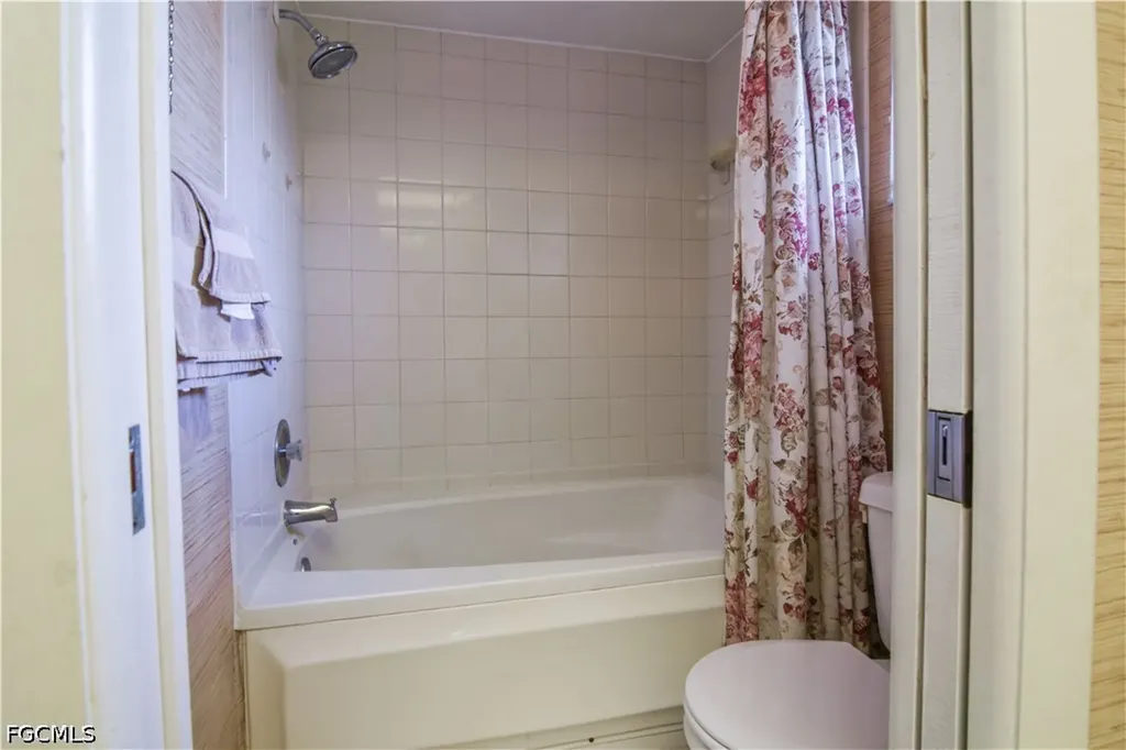 4632 Gulf Avenue North Fort Myers FL 33903