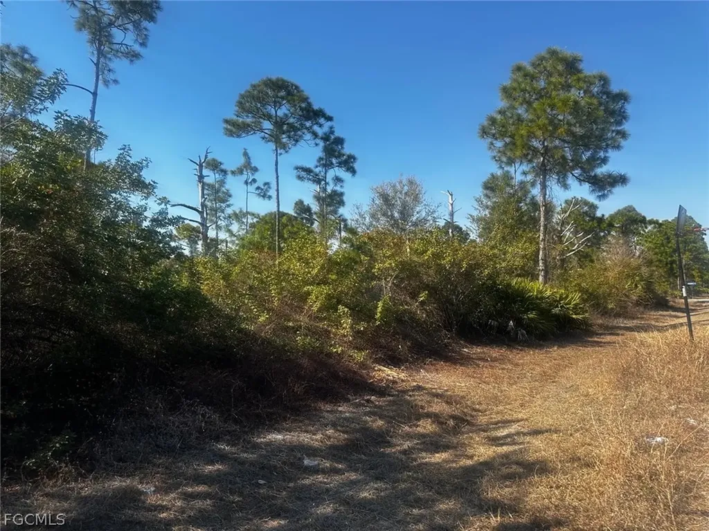 511 Penton Avenue S Lehigh Acres FL 33974