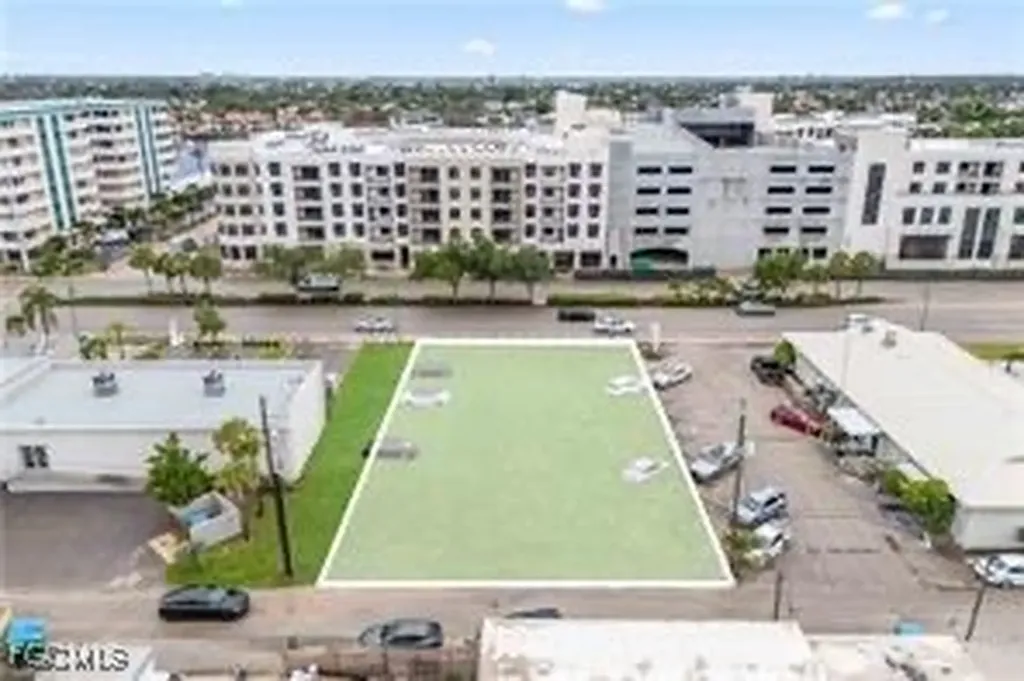 429 Cape Coral Parkway E Cape Coral FL 33904