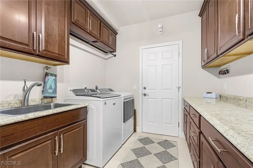 15460 Fiddlesticks Boulevard Fort Myers FL 33912