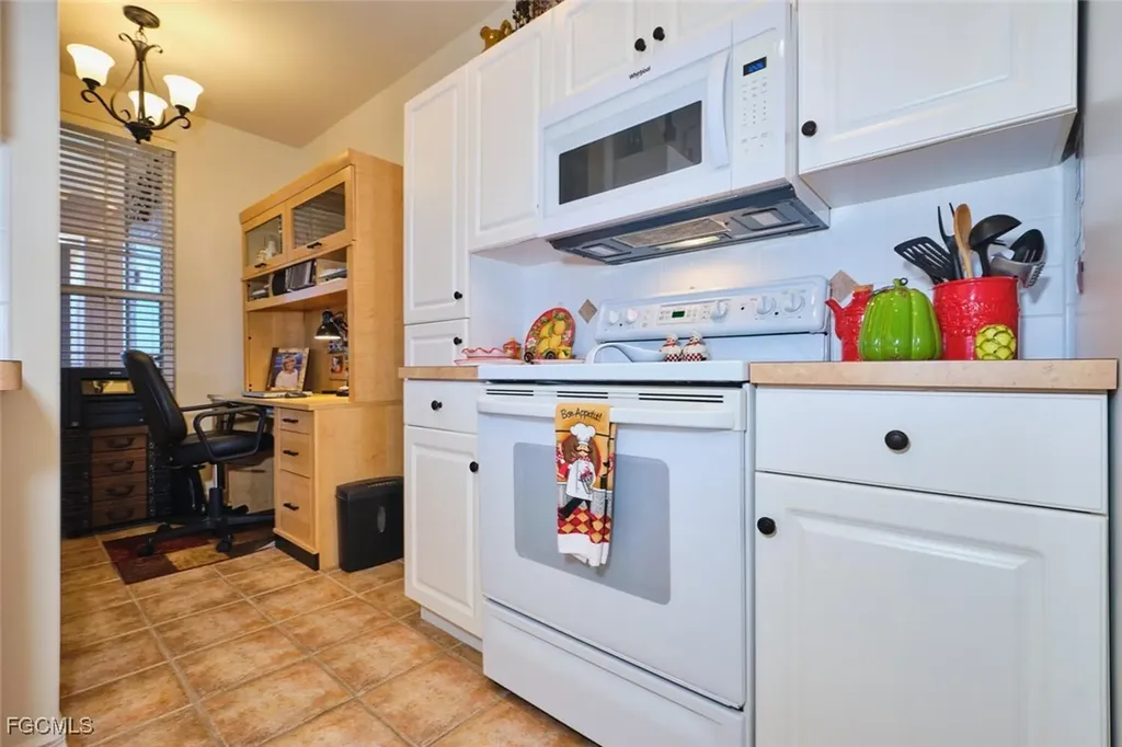 9190 Southmont Cove Fort Myers FL 33908