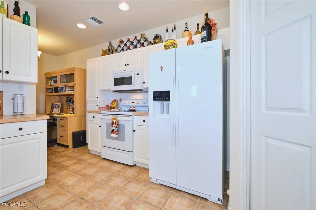 9190 Southmont Cove Fort Myers FL 33908