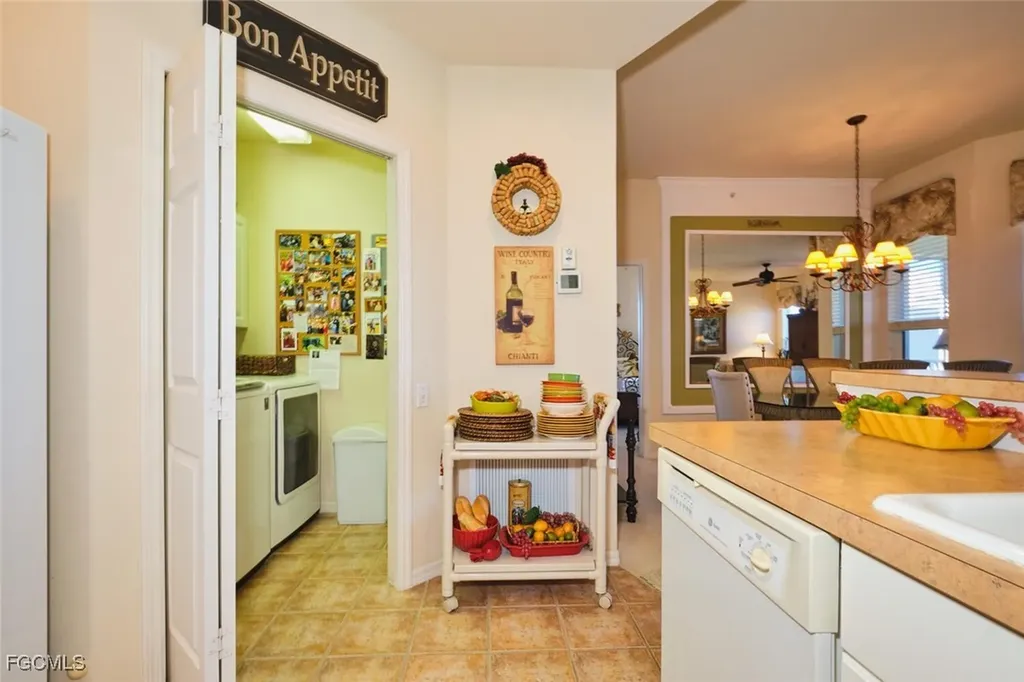 9190 Southmont Cove Fort Myers FL 33908