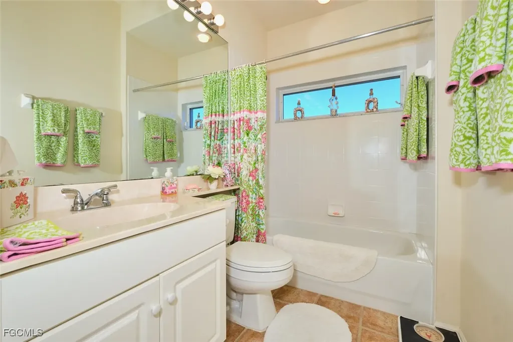 9190 Southmont Cove Fort Myers FL 33908