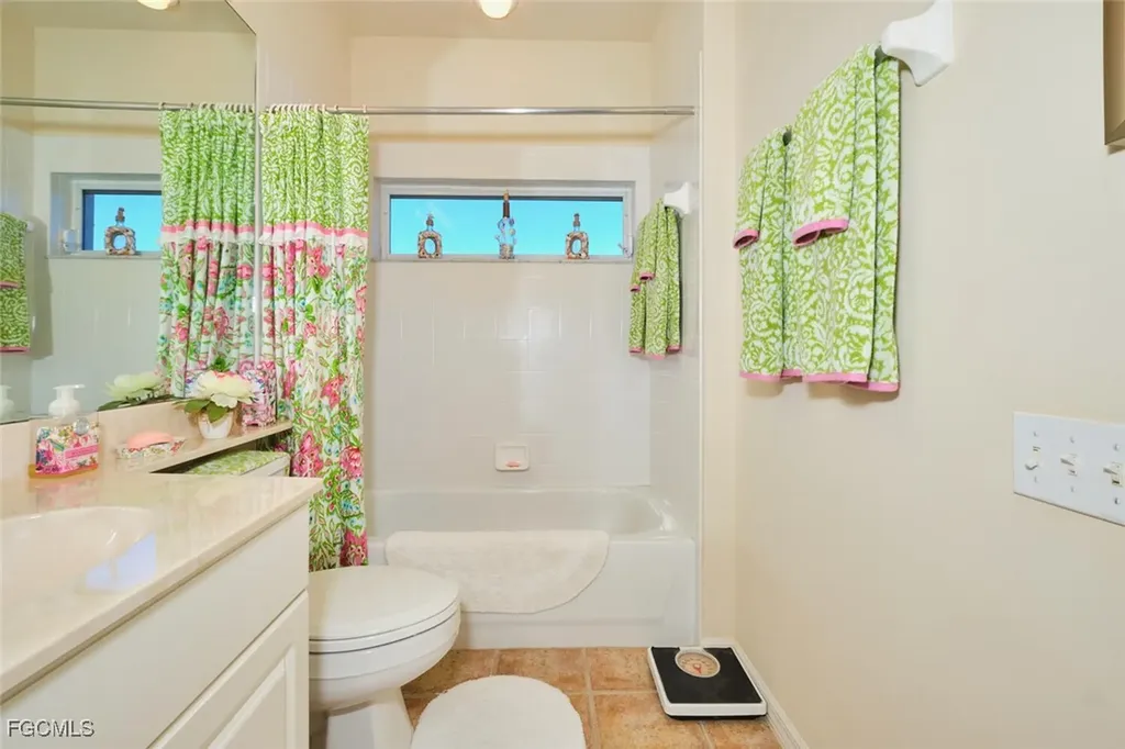 9190 Southmont Cove Fort Myers FL 33908