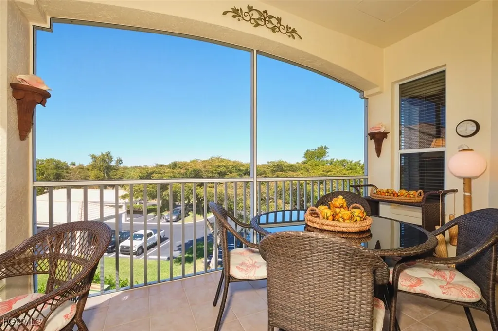 9190 Southmont Cove Fort Myers FL 33908