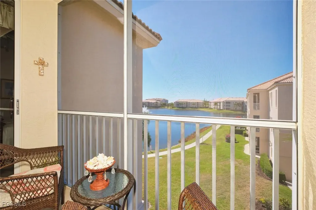 9190 Southmont Cove Fort Myers FL 33908