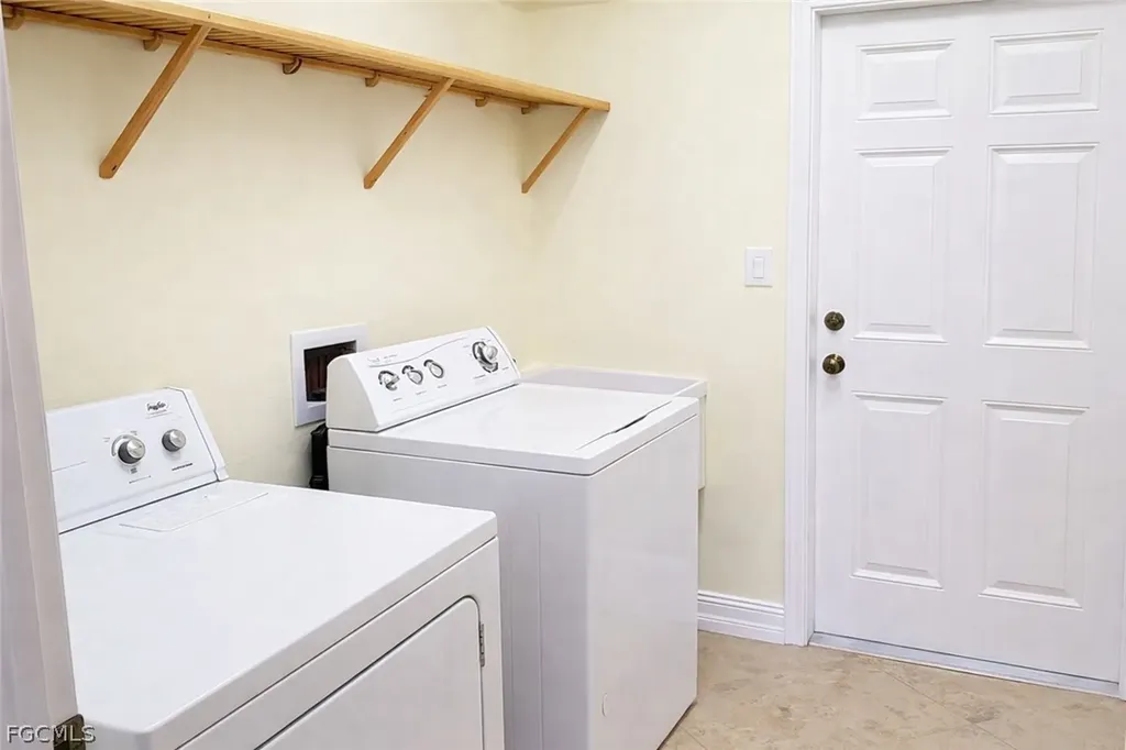 8323 Caloosa Road Fort Myers FL 33967
