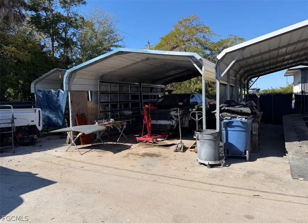 2242 Fowler Street Fort Myers FL 33901