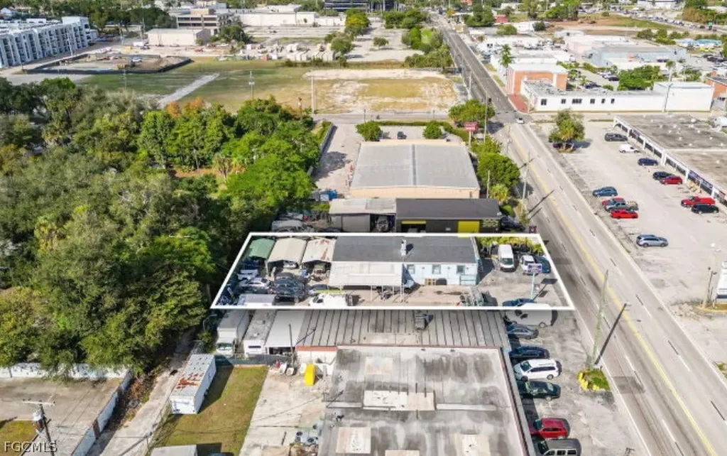 2242 Fowler Street Fort Myers FL 33901
