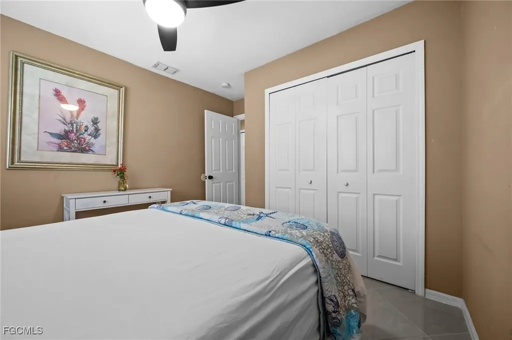 1214 SW Santa Barbara Place Cape Coral FL 33991