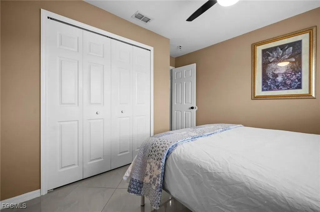 1214 SW Santa Barbara Place Cape Coral FL 33991