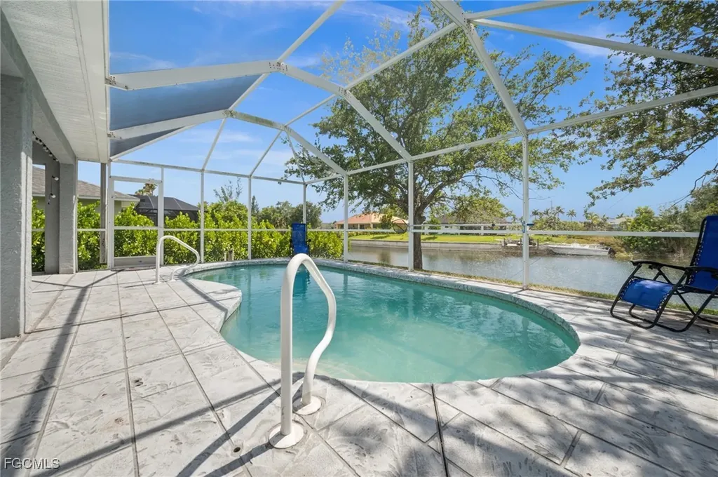 1214 SW Santa Barbara Place Cape Coral FL 33991