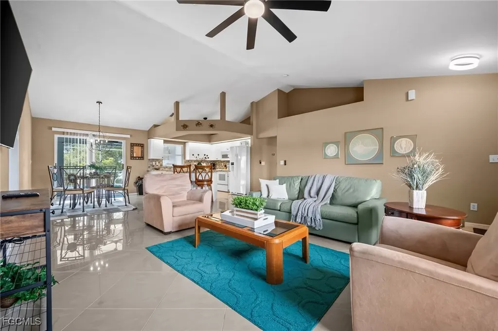 1214 SW Santa Barbara Place Cape Coral FL 33991