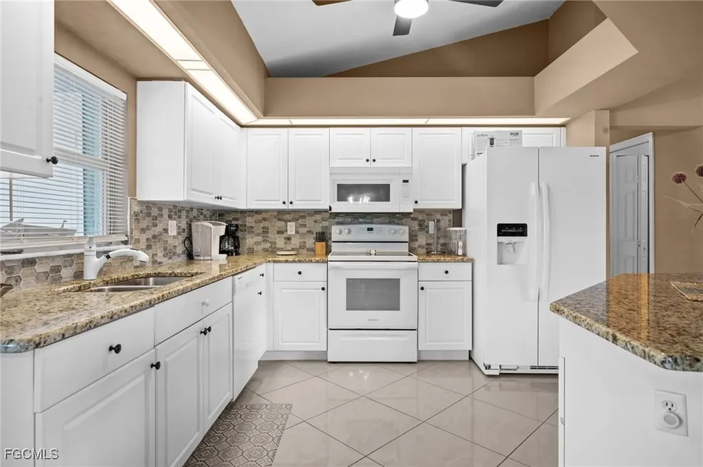 1214 SW Santa Barbara Place Cape Coral FL 33991