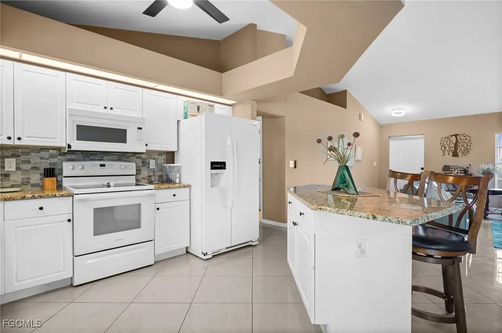 1214 SW Santa Barbara Place Cape Coral FL 33991