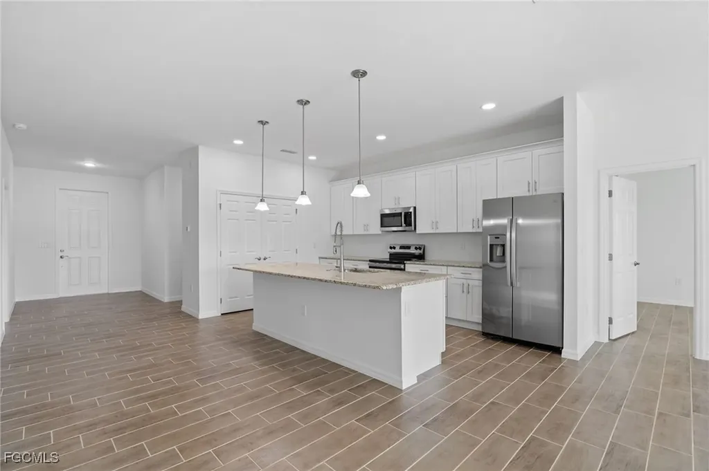 1024 SW 1st Street Cape Coral FL 33991