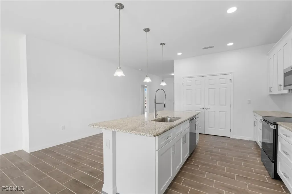 1024 SW 1st Street Cape Coral FL 33991