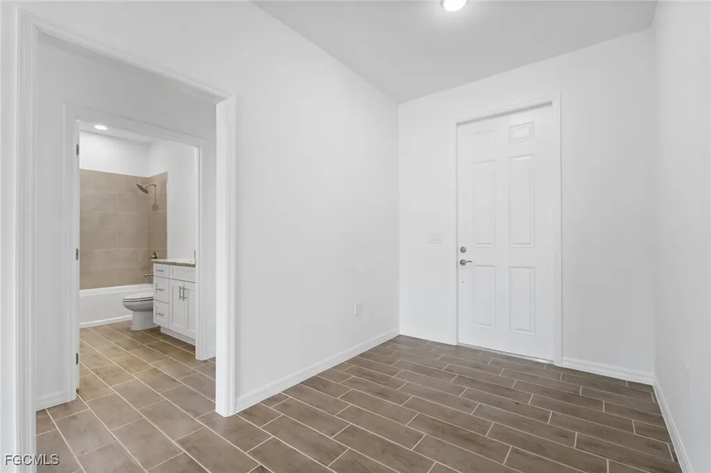 1024 SW 1st Street Cape Coral FL 33991